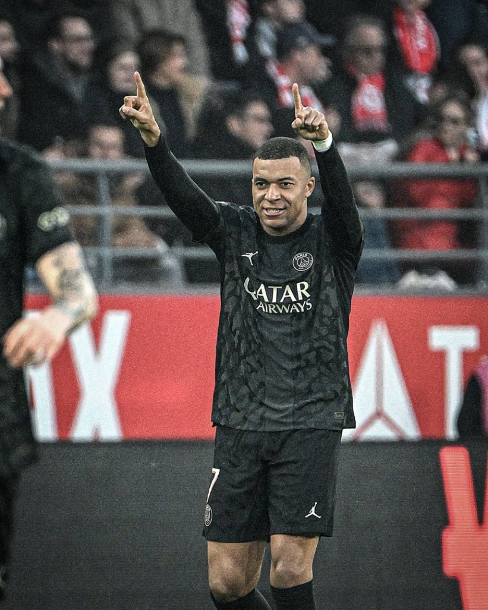 下半场隐身！狄龙24中10得到23分4篮板4助攻