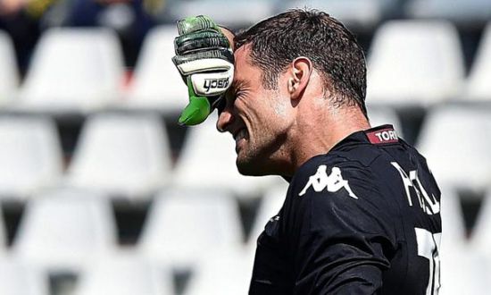 凤凰官方：福克斯韦尔和刘易斯缺席今日对阵跳伞蚁