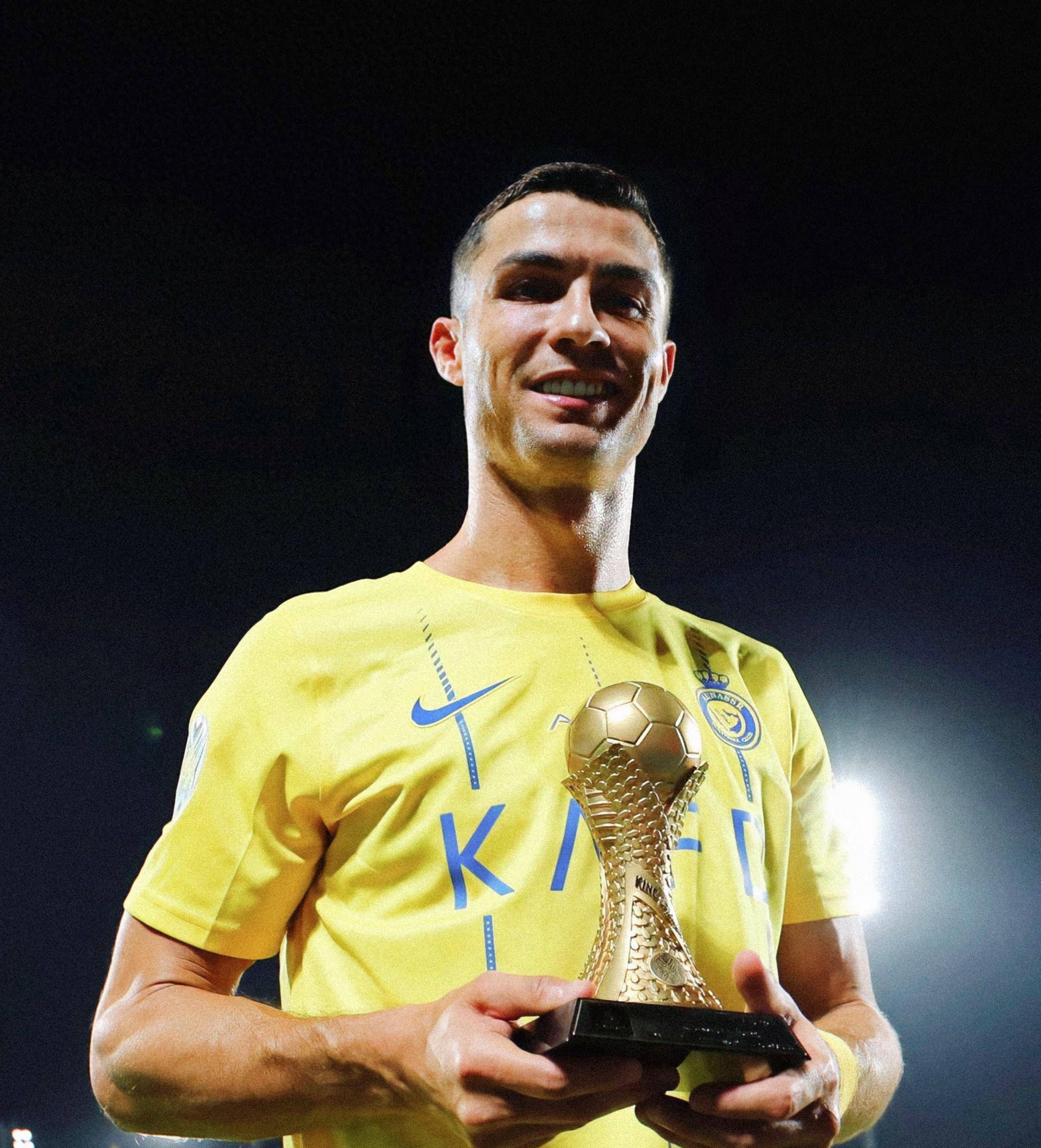 欧冠积分榜分析：小组晋级形势紧张,