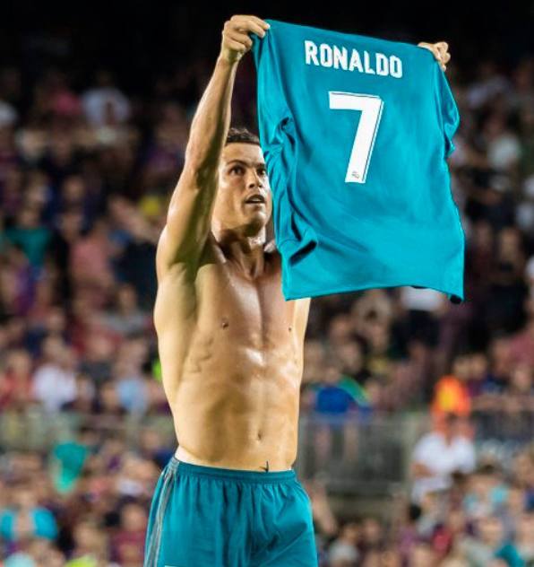 颜骏凌：武磊赛前对球队做了动员，我们争冠经验丰富没有包袱